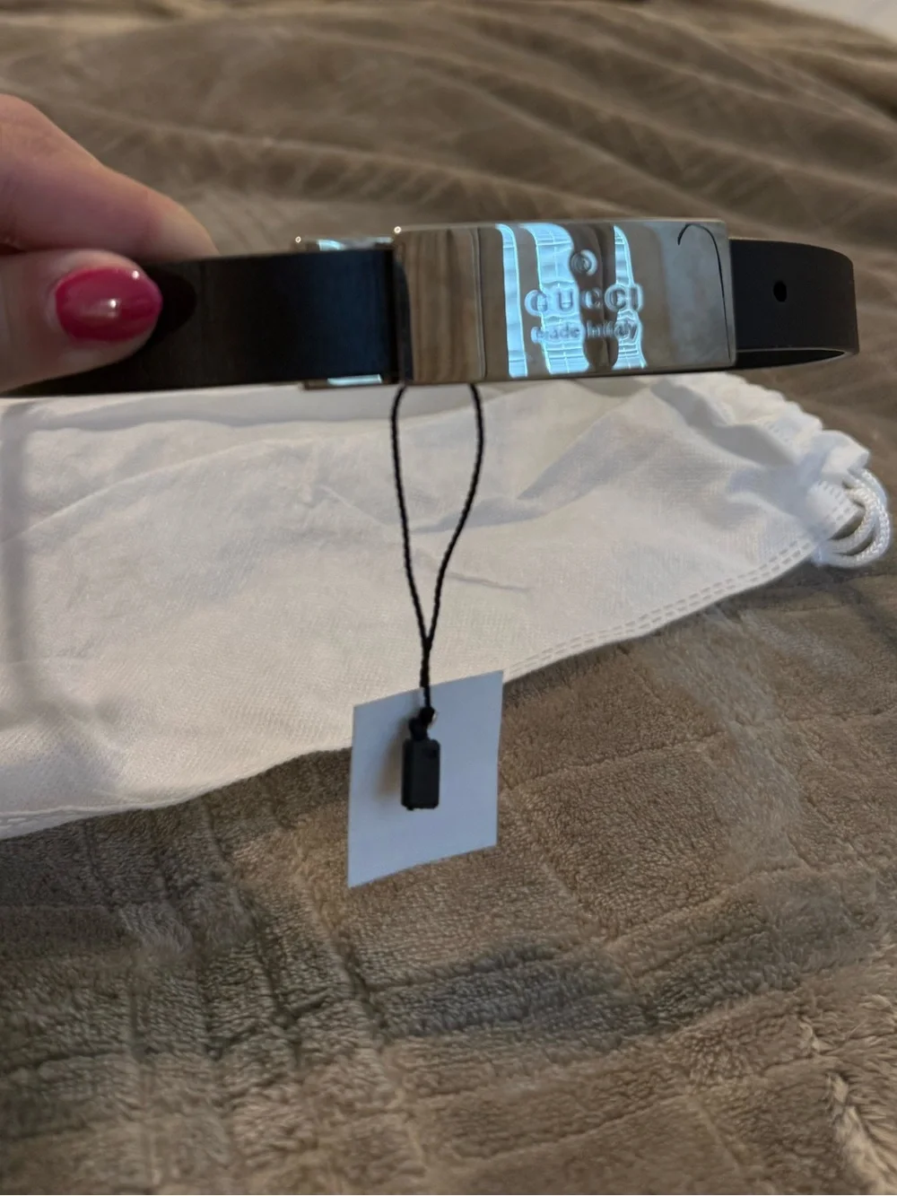 Gucci Black Leather Belt with Branded Buckle